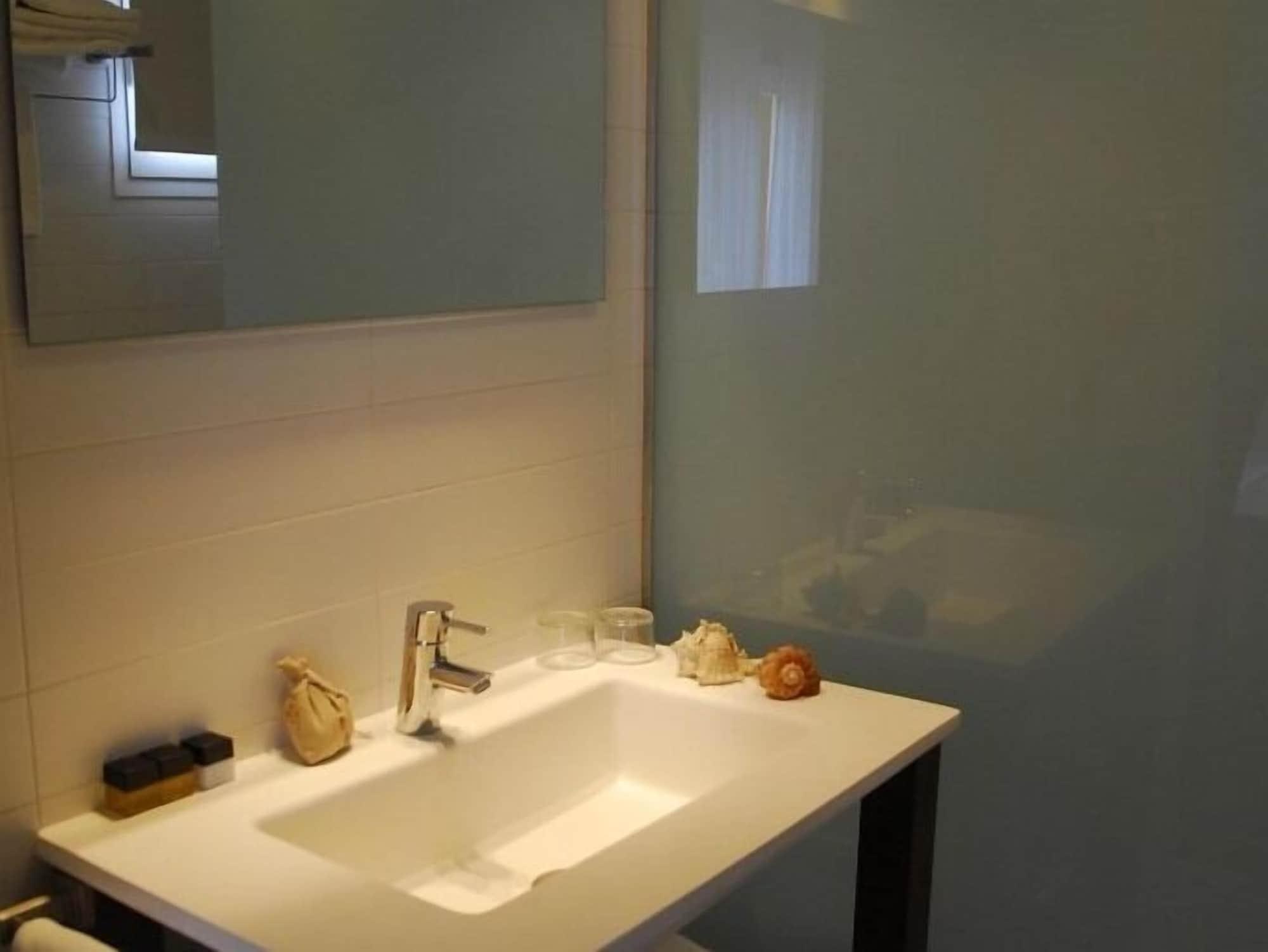 Boutique Hostal La Curandera De Salinas Sant Francesc de s'Estany Eksteriør billede