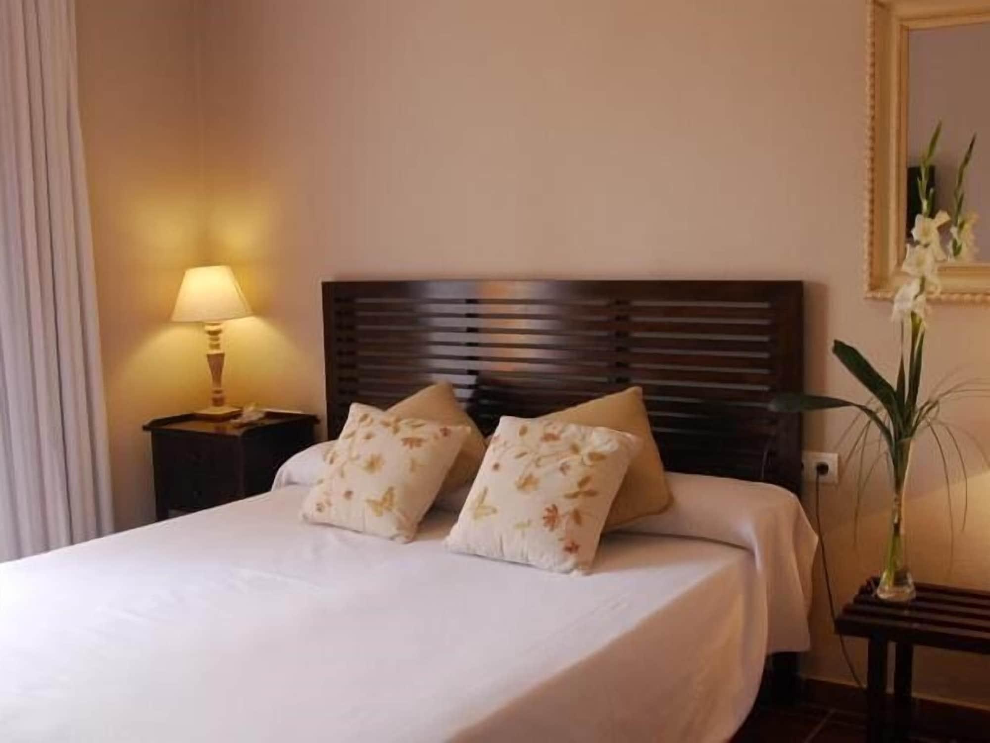 Boutique Hostal La Curandera De Salinas Sant Francesc de s'Estany Eksteriør billede