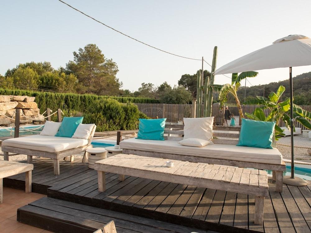 Boutique Hostal La Curandera De Salinas Sant Francesc de s'Estany Eksteriør billede