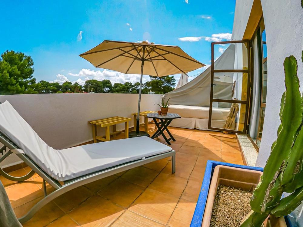 Boutique Hostal La Curandera De Salinas Sant Francesc de s'Estany Eksteriør billede