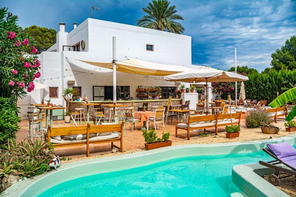 Boutique Hostal La Curandera De Salinas Sant Francesc de s'Estany Eksteriør billede