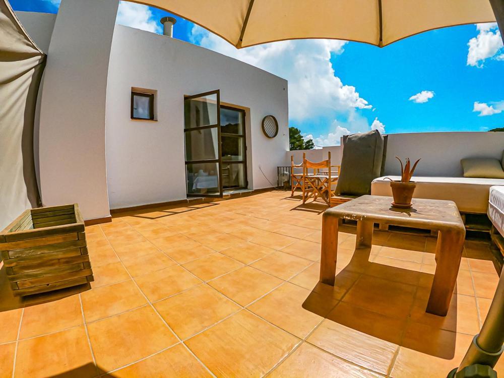 Boutique Hostal La Curandera De Salinas Sant Francesc de s'Estany Eksteriør billede