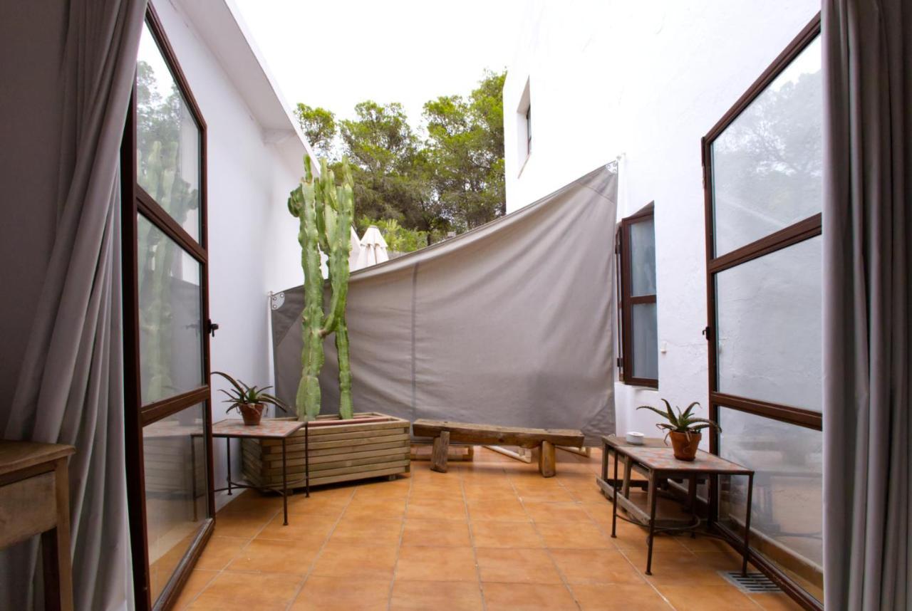 Boutique Hostal La Curandera De Salinas Sant Francesc de s'Estany Eksteriør billede